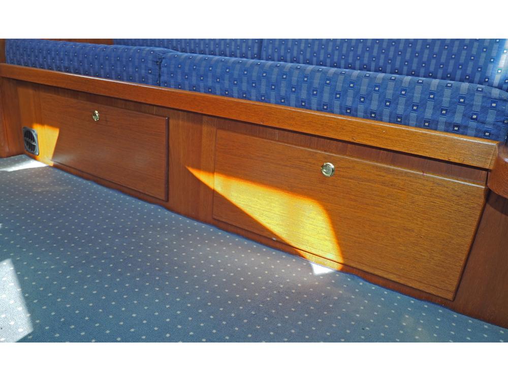 Stuurhuis, Accommodatie